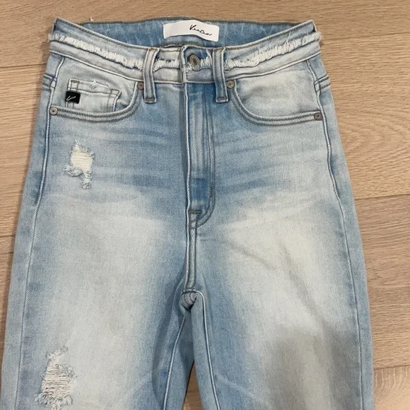 KanCan light wash 24+NWT - Picture 2 of 12